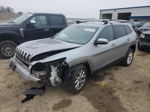 2014 Jeep Cherokee Latitude Серебряный vin: 1C4PJLCS8EW287361