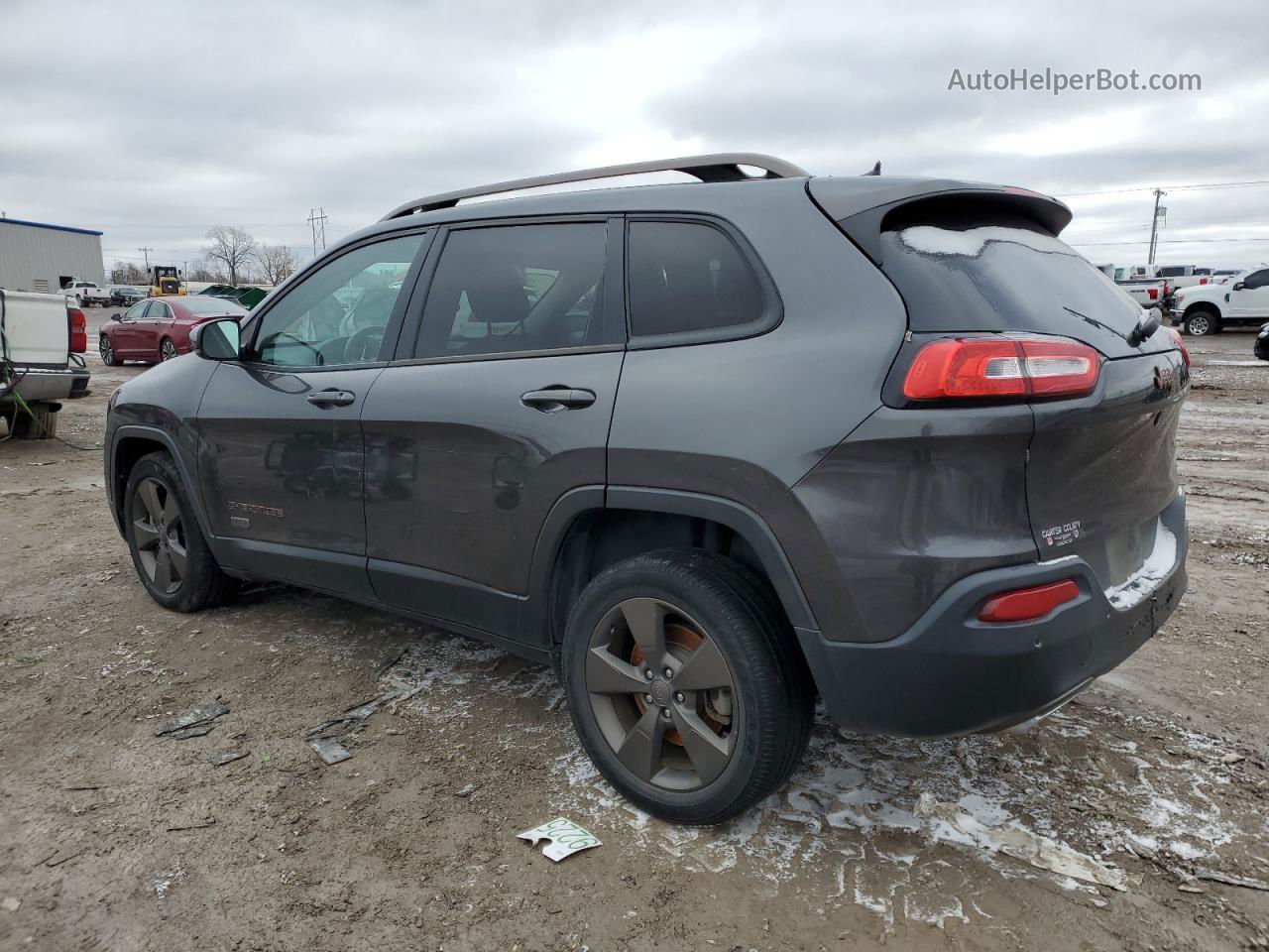 2016 Jeep Cherokee Latitude Gray vin: 1C4PJLCS8GW274757