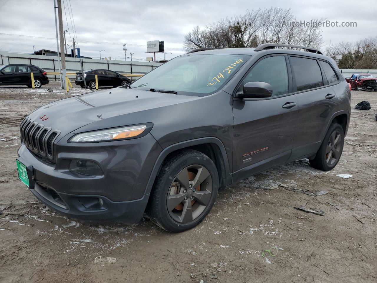 2016 Jeep Cherokee Latitude Gray vin: 1C4PJLCS8GW274757