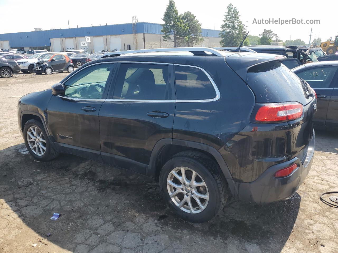 2014 Jeep Cherokee Latitude Black vin: 1C4PJLCSXEW102629