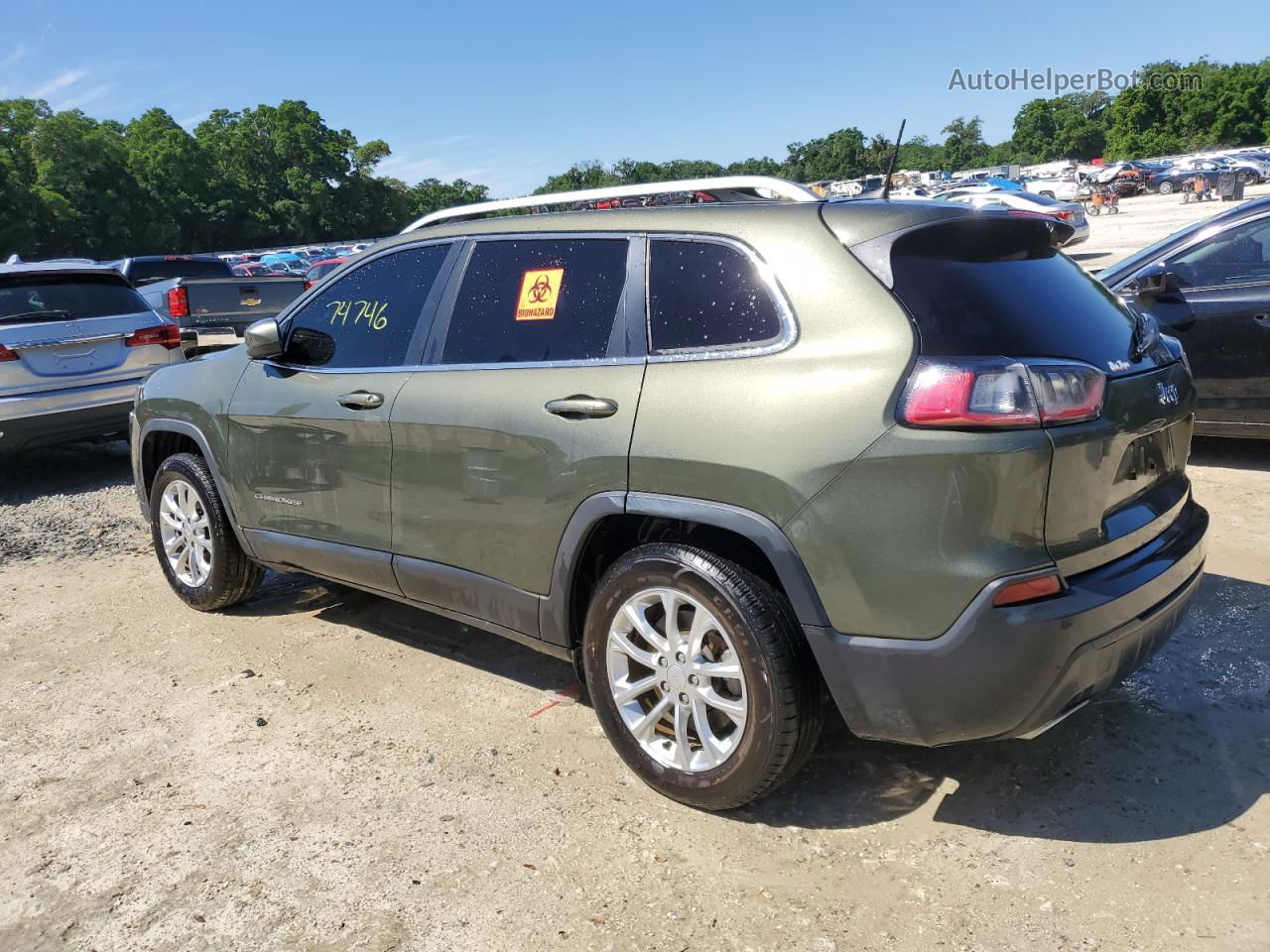 2019 Jeep Cherokee Latitude Green vin: 1C4PJLCX0KD110807