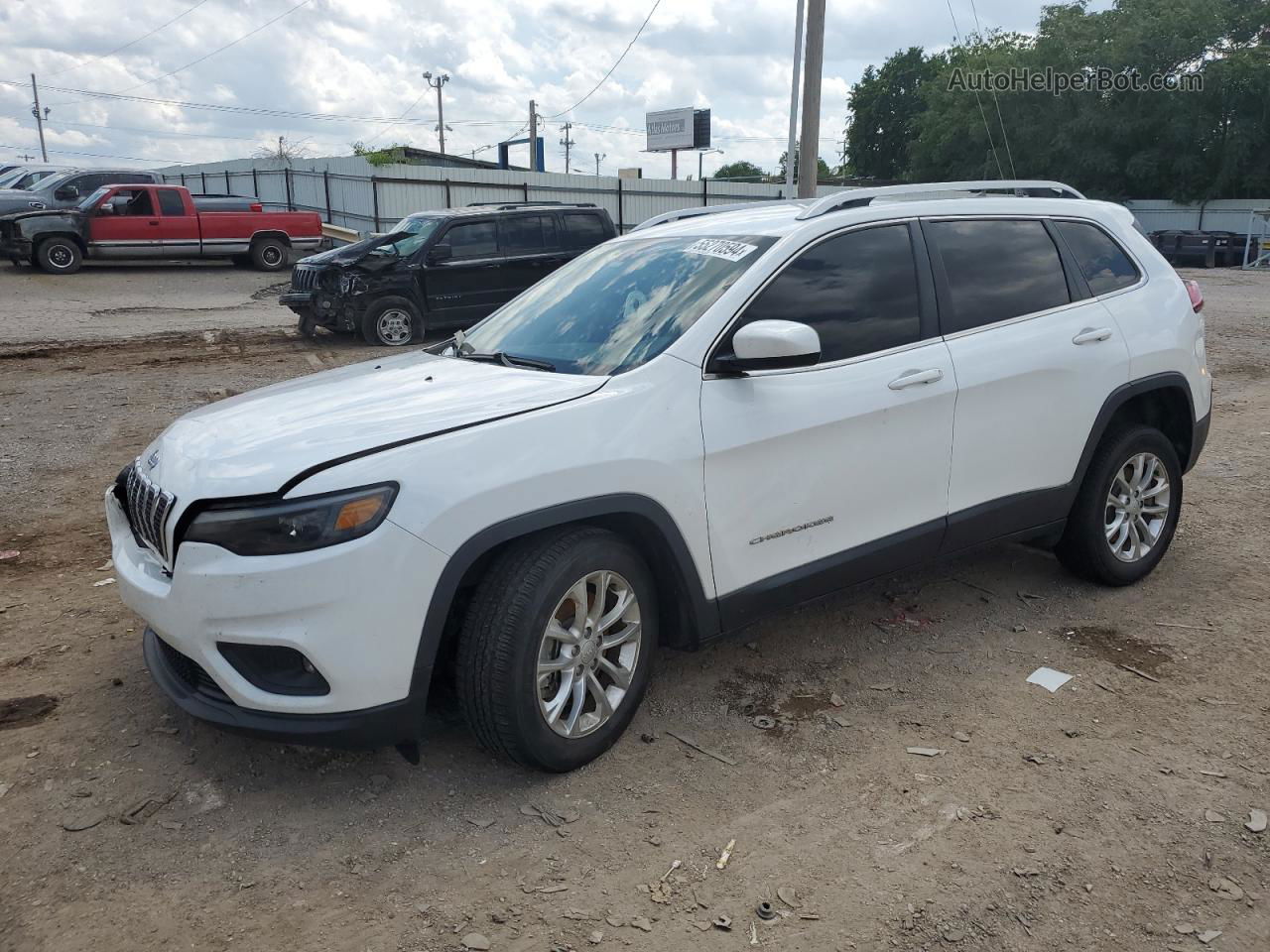 2019 Jeep Cherokee Latitude White vin: 1C4PJLCX0KD171798