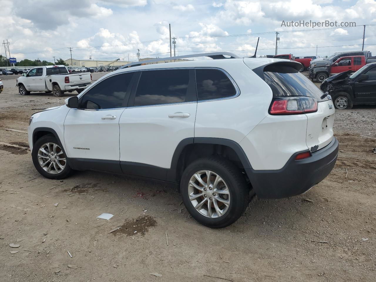 2019 Jeep Cherokee Latitude White vin: 1C4PJLCX0KD171798