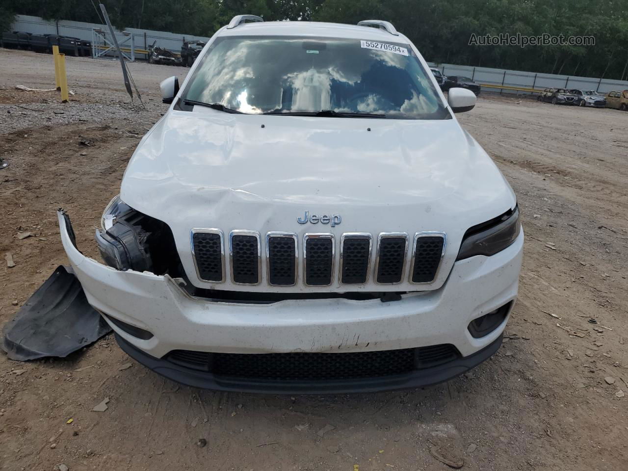 2019 Jeep Cherokee Latitude White vin: 1C4PJLCX0KD171798