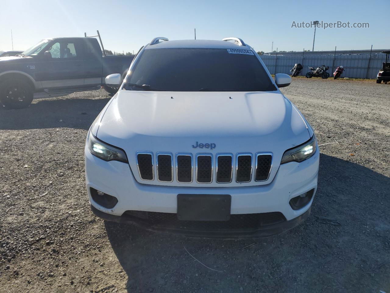 2019 Jeep Cherokee Latitude White vin: 1C4PJLCX1KD204758