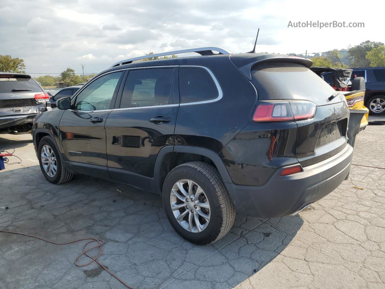 2019 Jeep Cherokee Latitude Black vin: 1C4PJLCX5KD159761