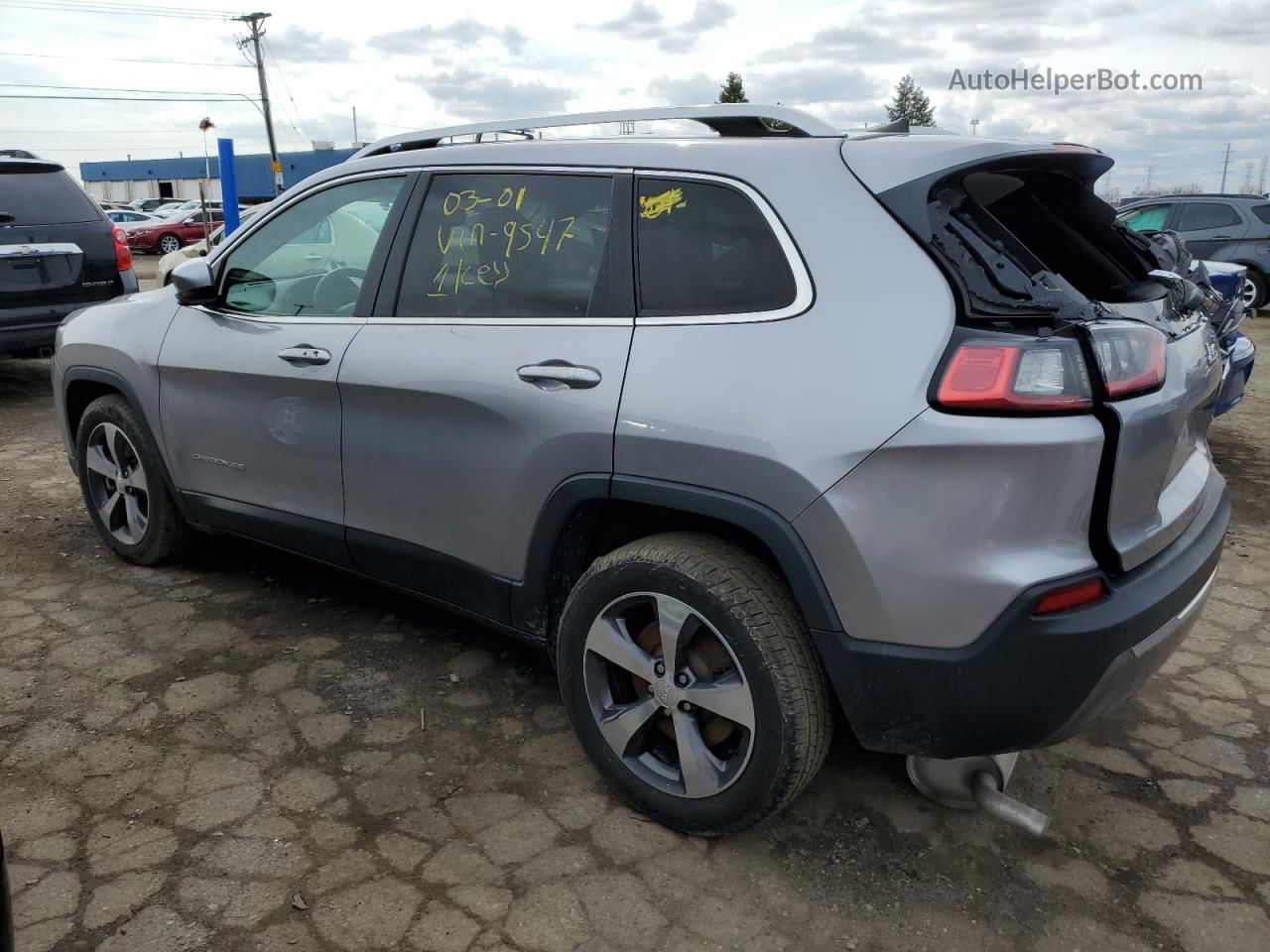 2019 Jeep Cherokee Limited Silver vin: 1C4PJLDX5KD159547