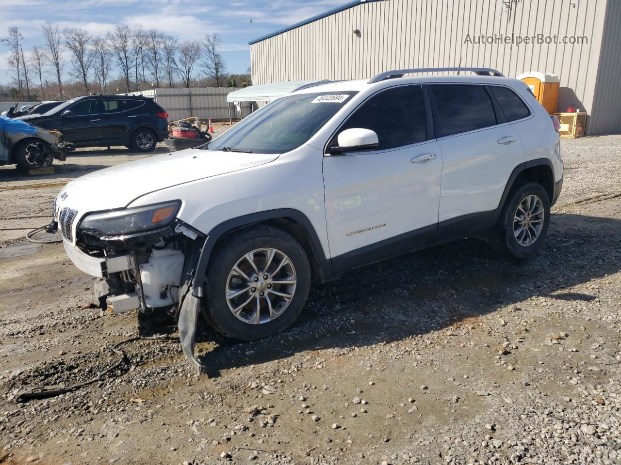 2019 Jeep Cherokee Latitude Plus White vin: 1C4PJLLB1KD324483