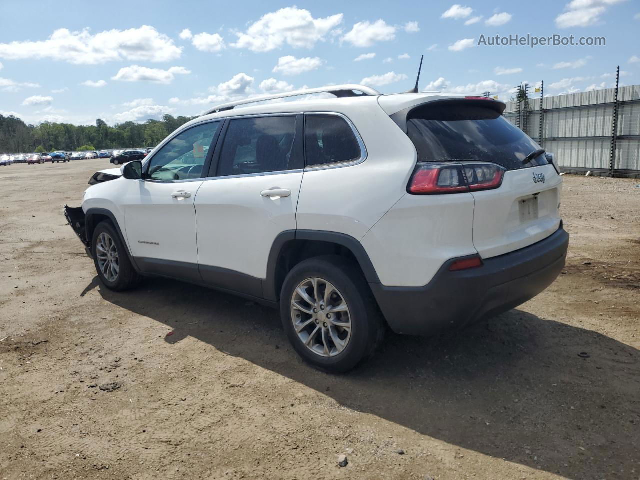 2019 Jeep Cherokee Latitude Plus White vin: 1C4PJLLB2KD151833