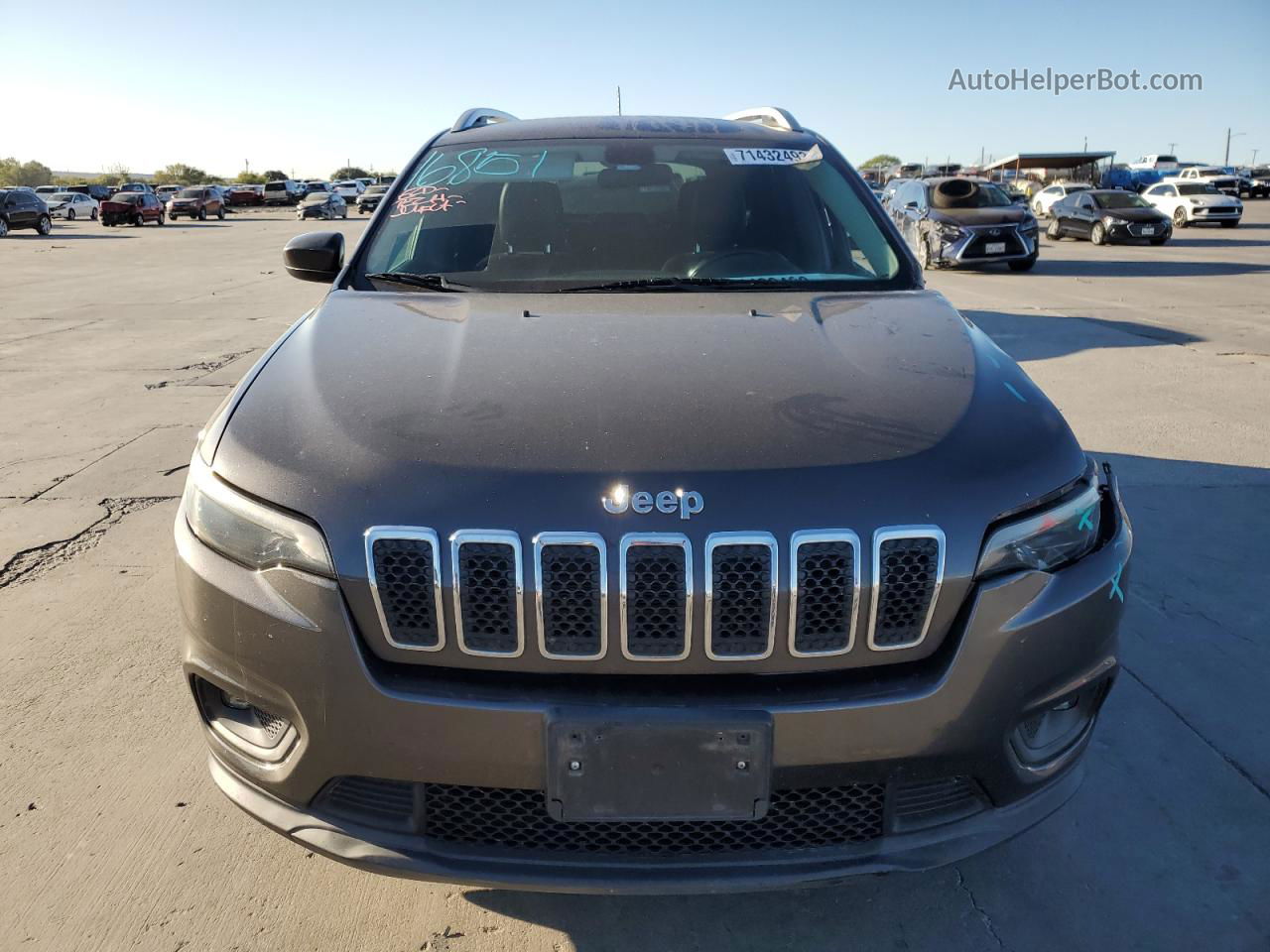 2019 Jeep Cherokee Latitude Plus Gray vin: 1C4PJLLB3KD154126