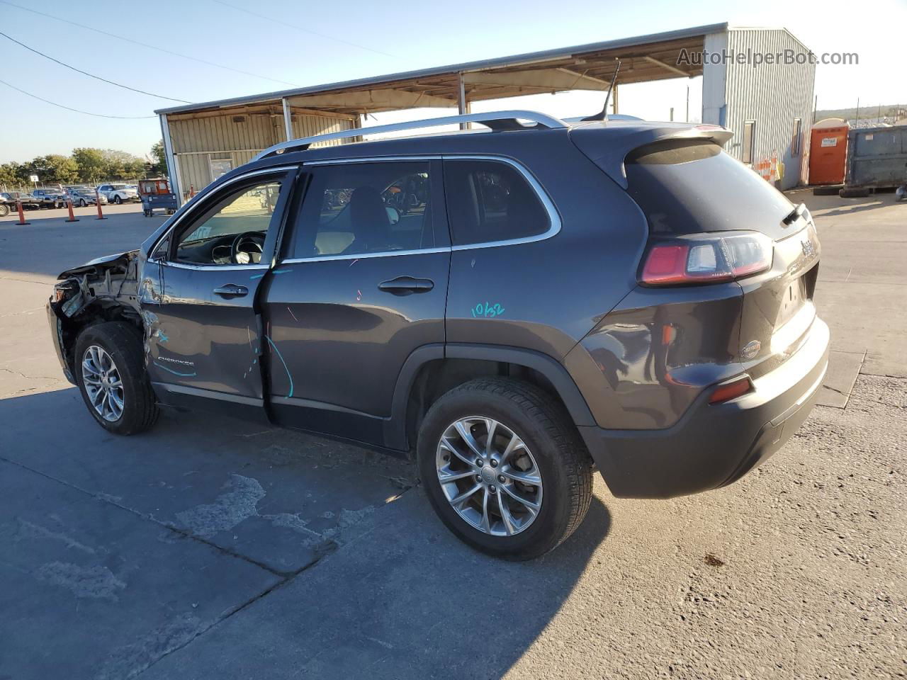 2019 Jeep Cherokee Latitude Plus Gray vin: 1C4PJLLB3KD154126