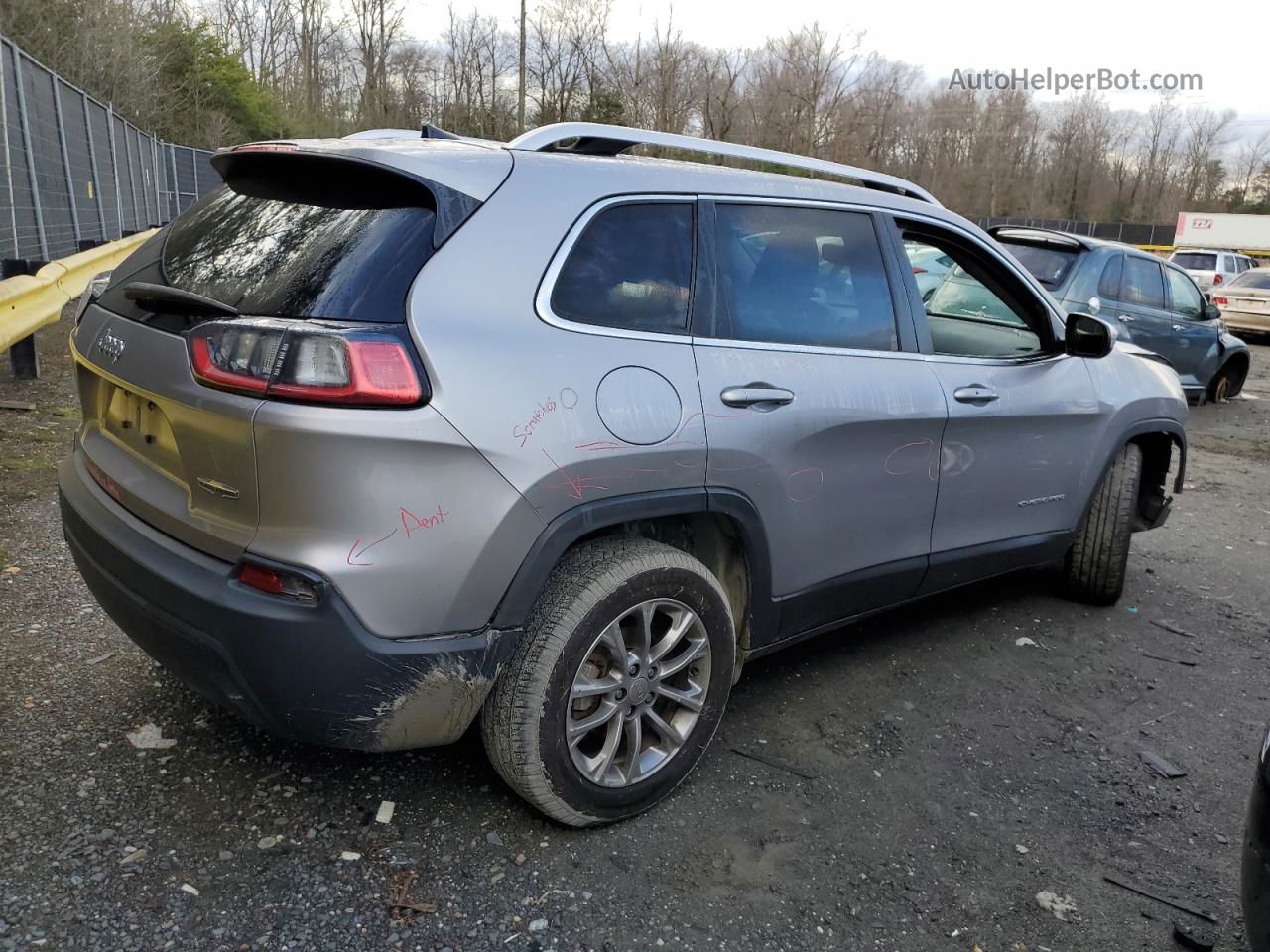 2019 Jeep Cherokee Latitude Plus Silver vin: 1C4PJLLB4KD159450