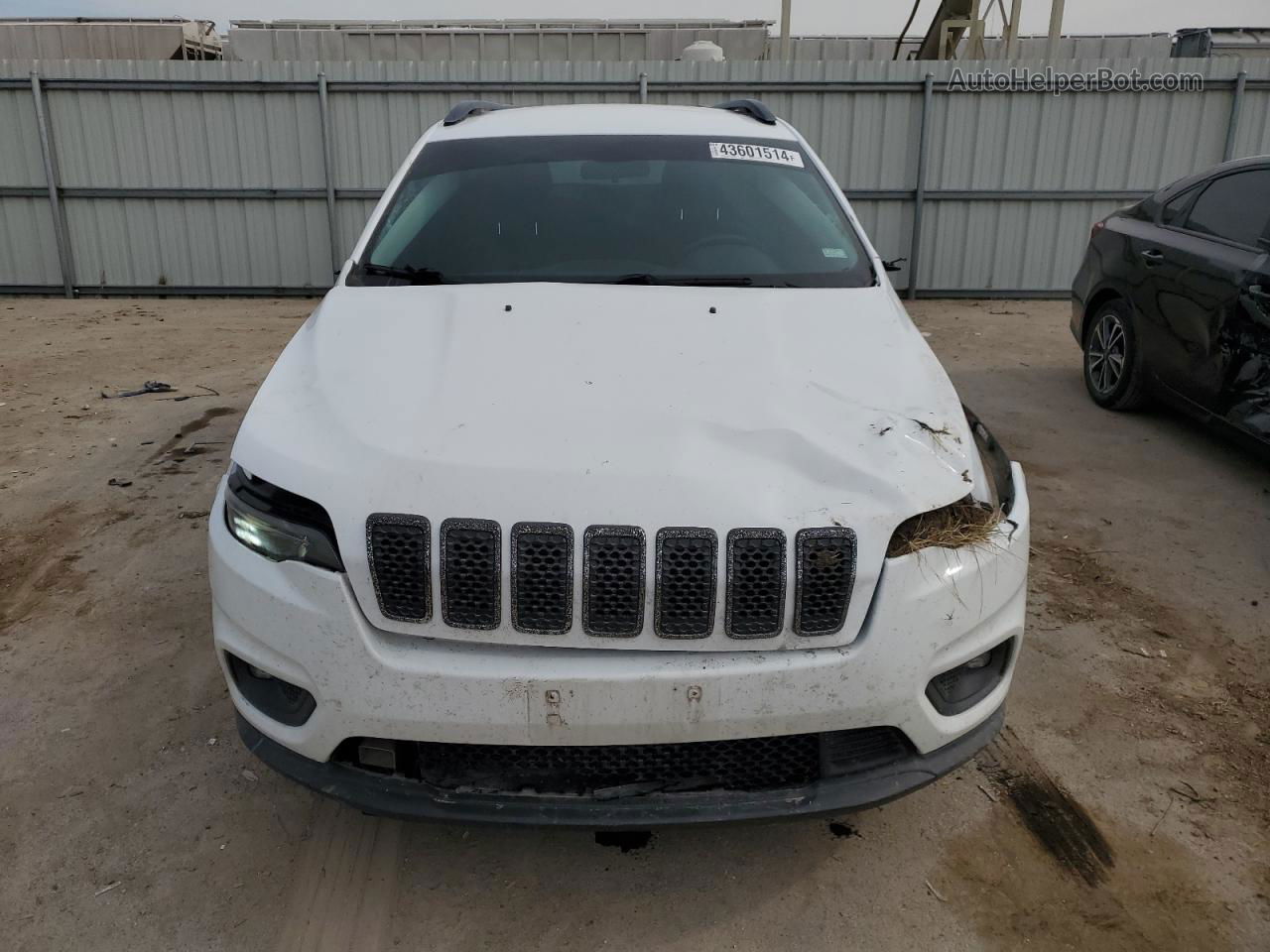 2019 Jeep Cherokee Latitude Plus White vin: 1C4PJLLB4KD206573