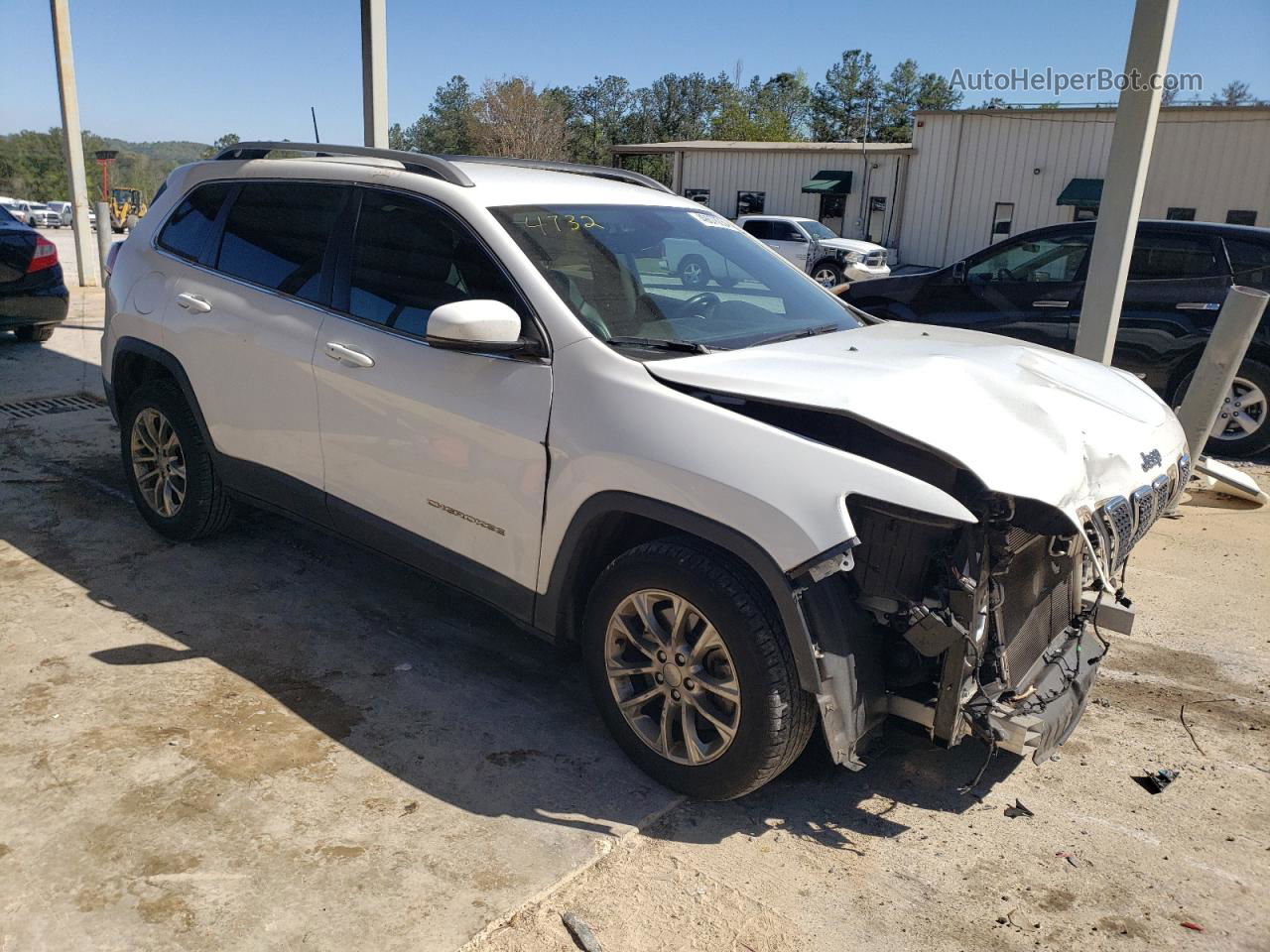 2019 Jeep Cherokee Latitude Plus White vin: 1C4PJLLB4KD226077