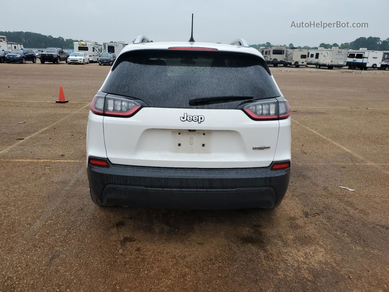 2019 Jeep Cherokee Latitude Plus White vin: 1C4PJLLB4KD232767