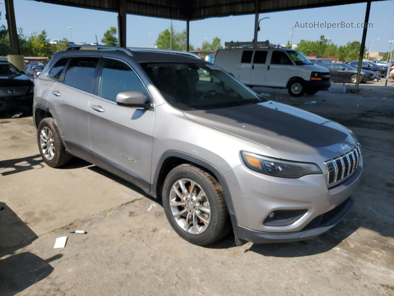 2019 Jeep Cherokee Latitude Plus Серебряный vin: 1C4PJLLB5KD202516