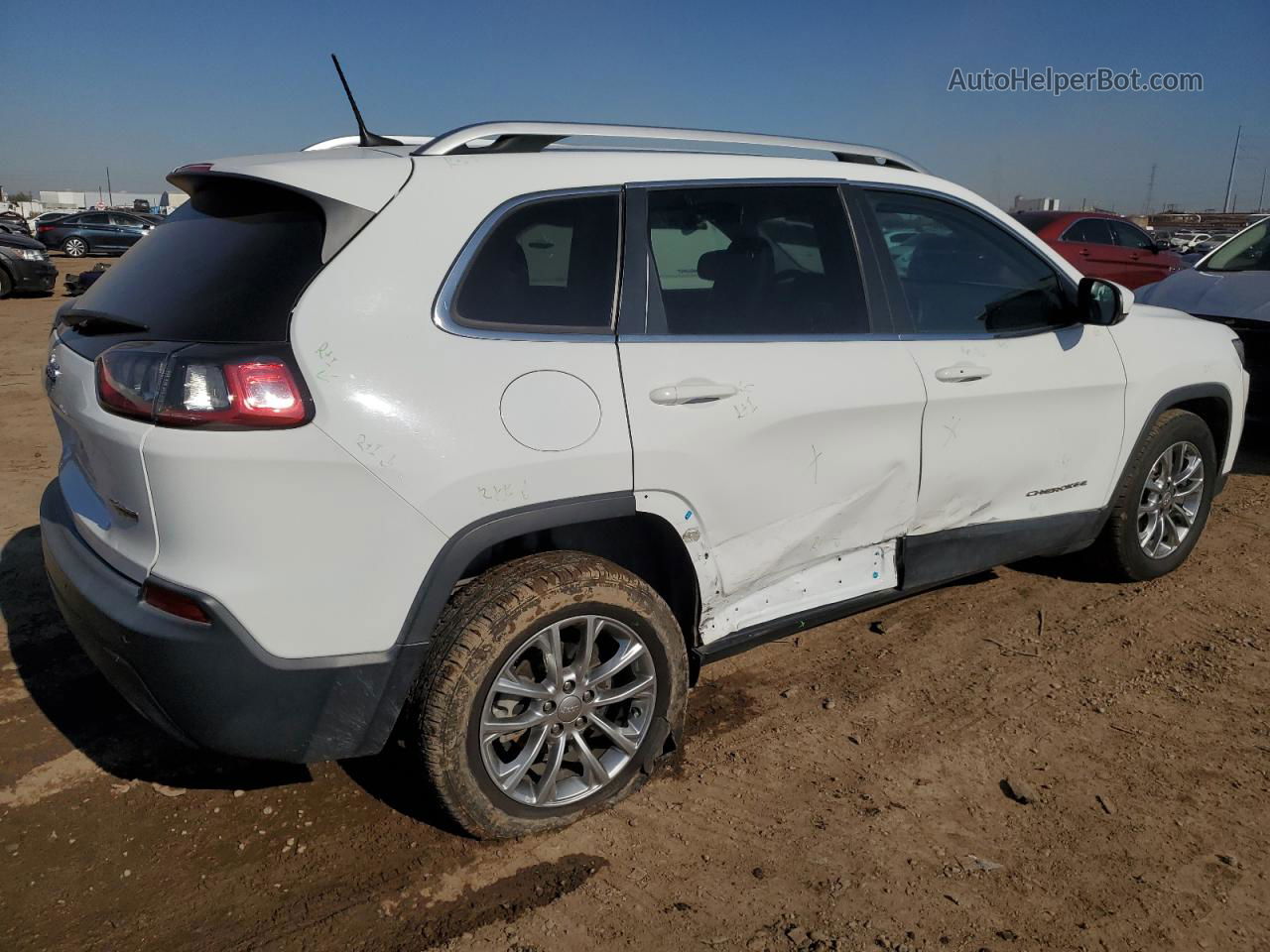 2019 Jeep Cherokee Latitude Plus White vin: 1C4PJLLB5KD316404