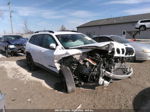 2019 Jeep Cherokee Altitude Fwd White vin: 1C4PJLLB5KD448417