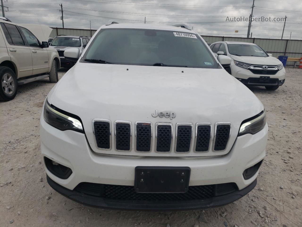 2019 Jeep Cherokee Latitude Plus White vin: 1C4PJLLB6KD145467