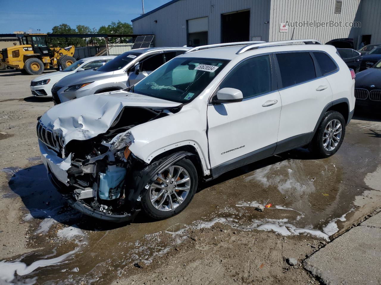 2019 Jeep Cherokee Latitude Plus White vin: 1C4PJLLB6KD395887