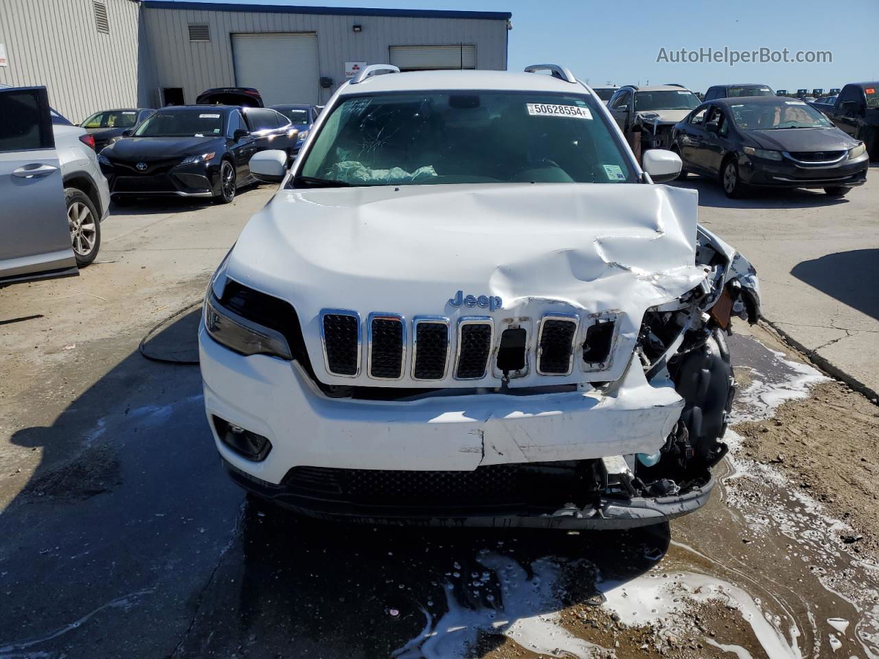 2019 Jeep Cherokee Latitude Plus White vin: 1C4PJLLB6KD395887