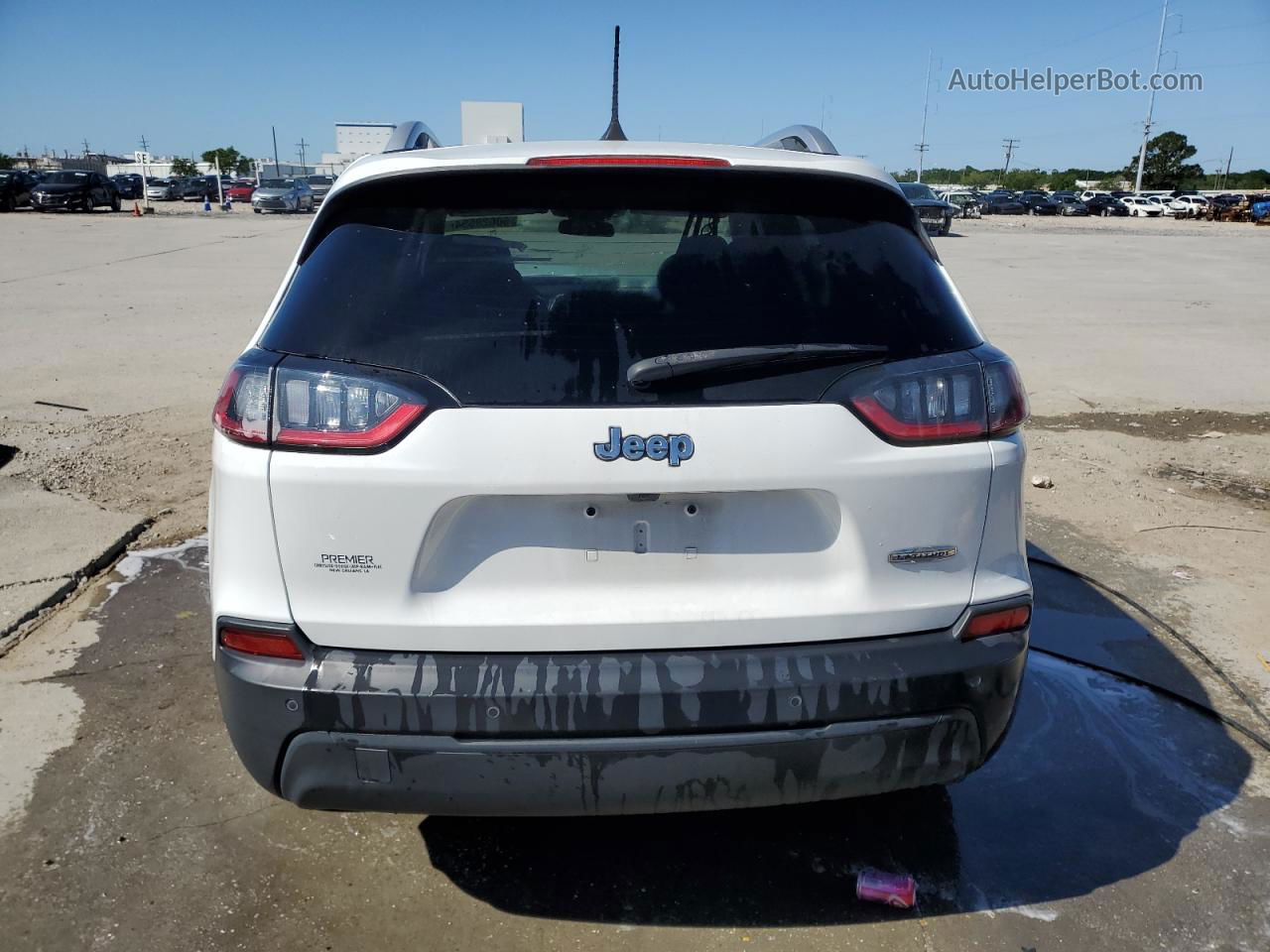 2019 Jeep Cherokee Latitude Plus White vin: 1C4PJLLB6KD395887