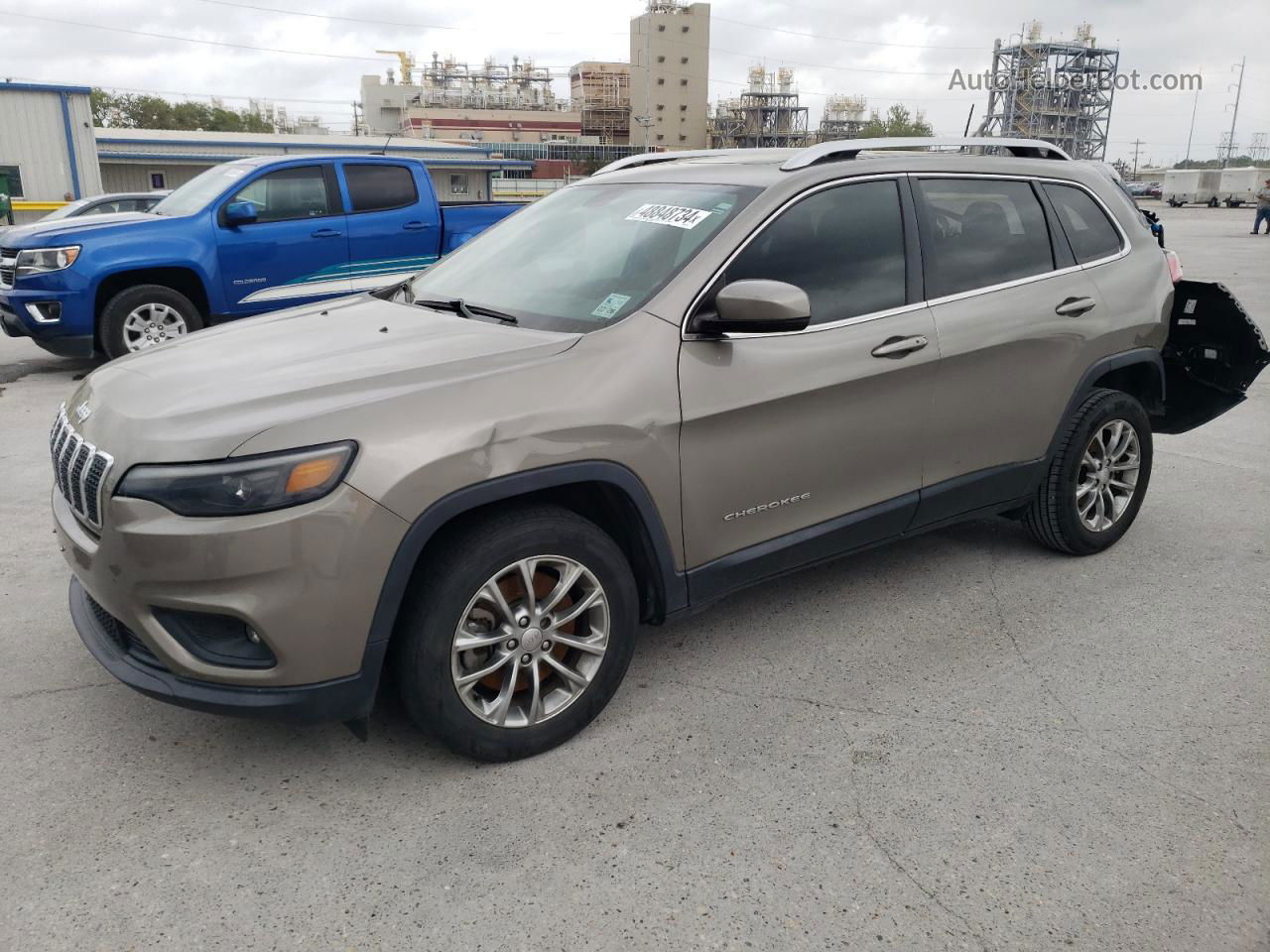 2019 Jeep Cherokee Latitude Plus Gold vin: 1C4PJLLB7KD327162