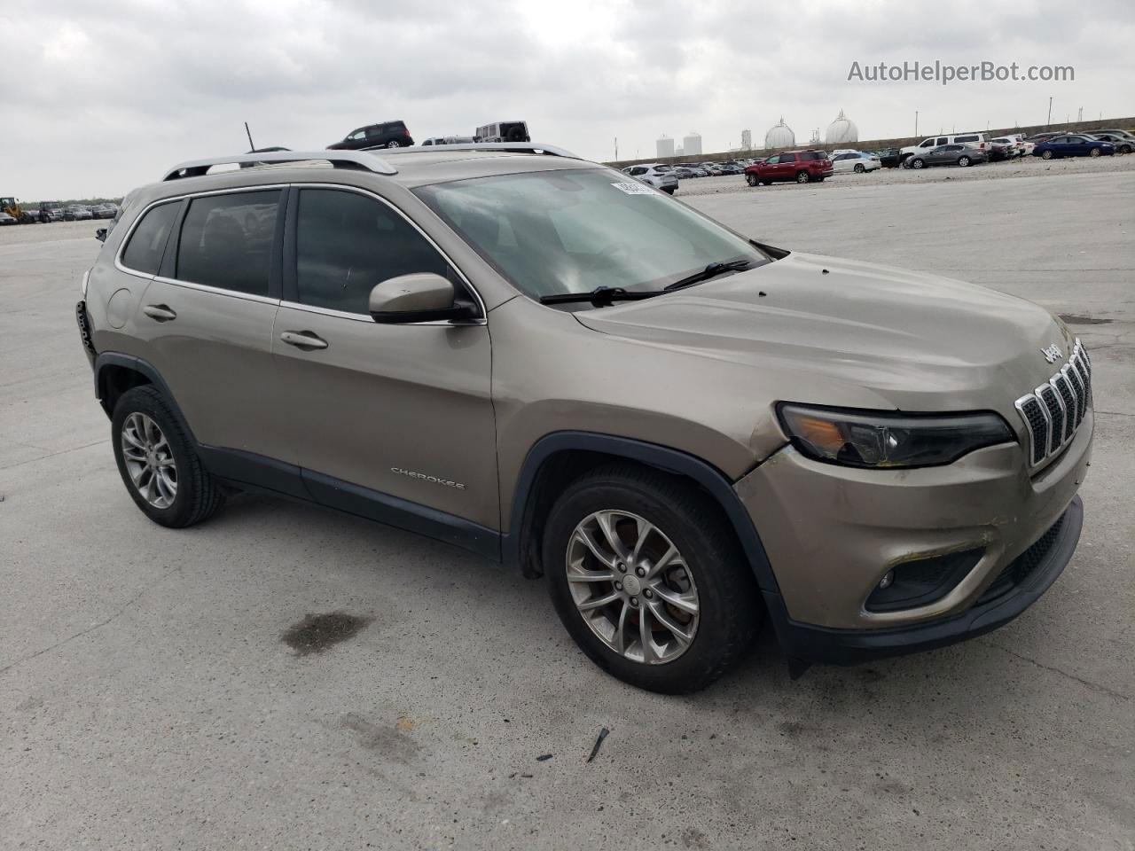 2019 Jeep Cherokee Latitude Plus Gold vin: 1C4PJLLB7KD327162