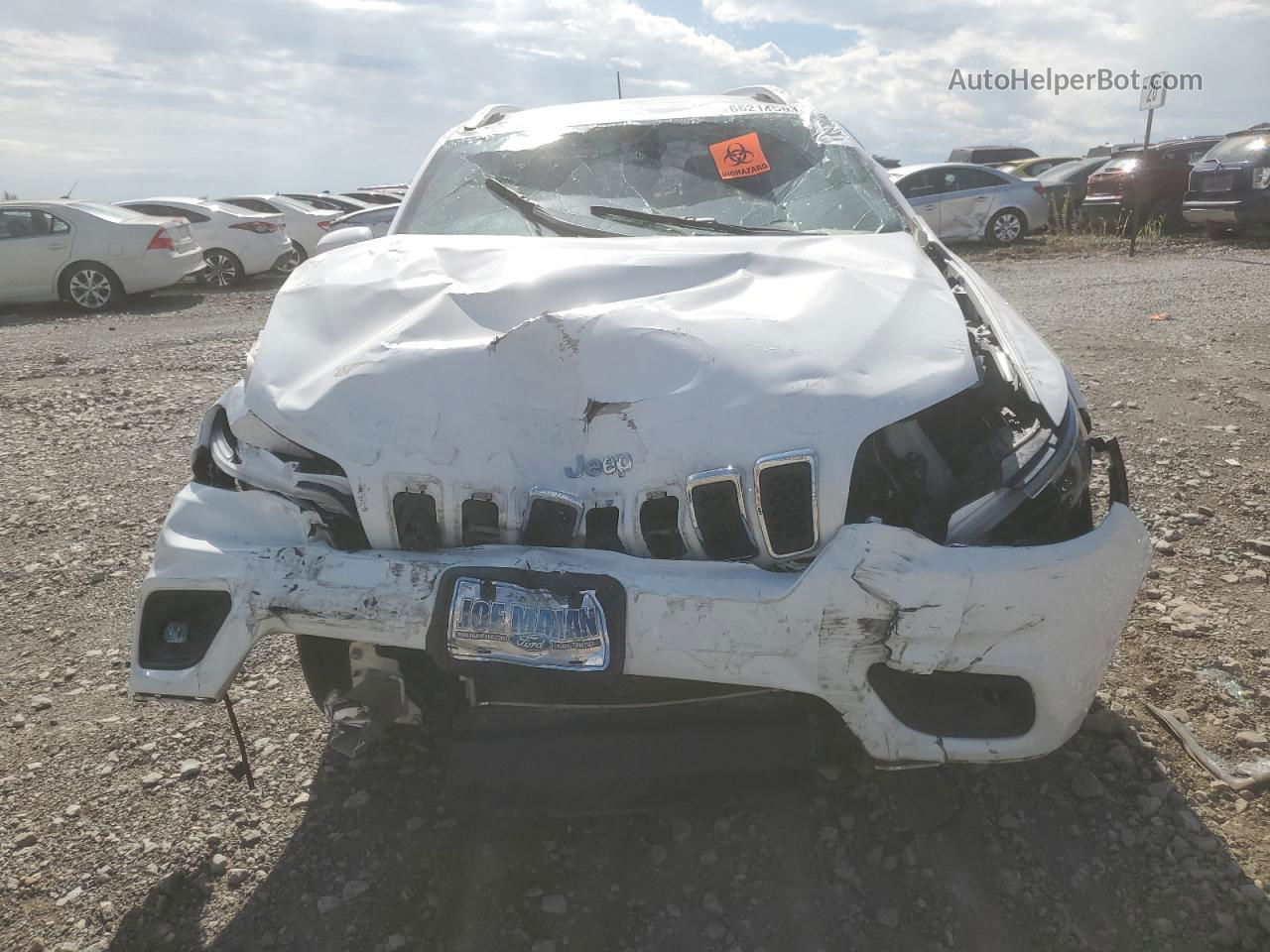 2019 Jeep Cherokee Latitude Plus White vin: 1C4PJLLB8KD184271