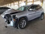 2019 Jeep Cherokee Latitude Plus Серебряный vin: 1C4PJLLB9KD202180