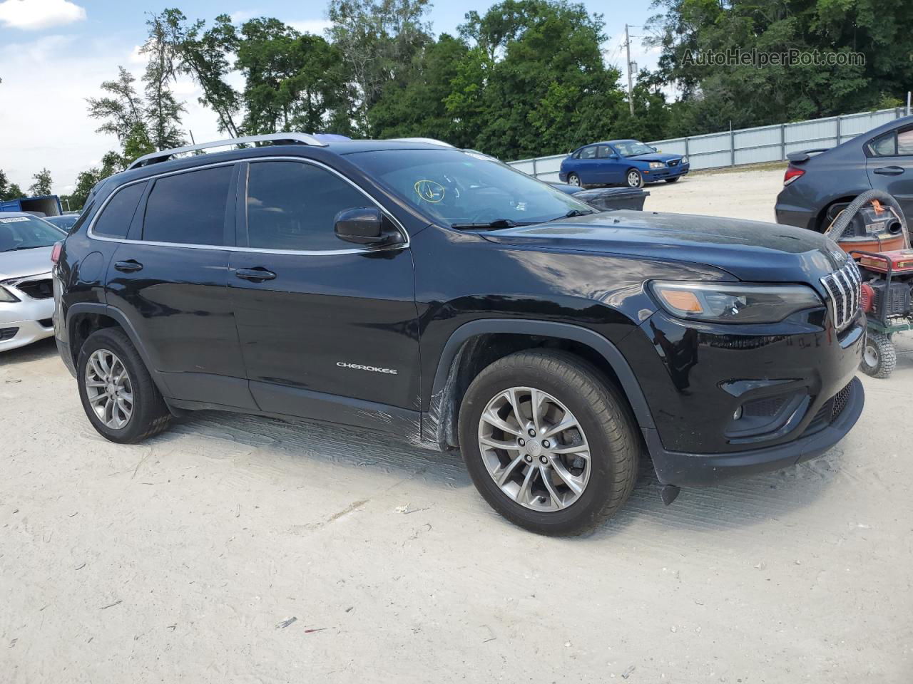 2019 Jeep Cherokee Latitude Plus Черный vin: 1C4PJLLX1KD353686