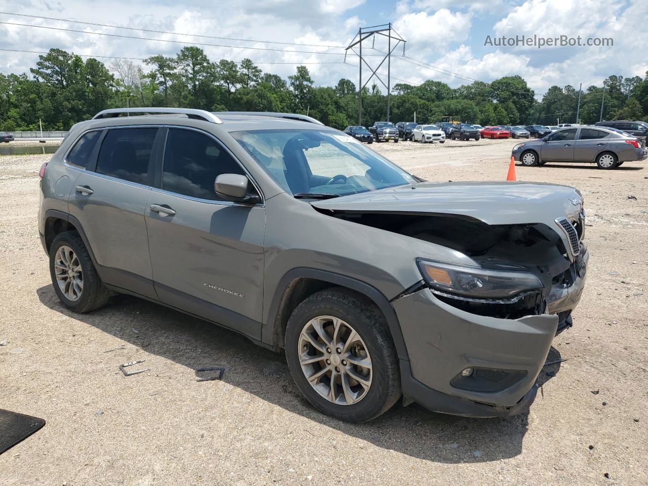 2019 Jeep Cherokee Latitude Plus Silver vin: 1C4PJLLX7KD343390