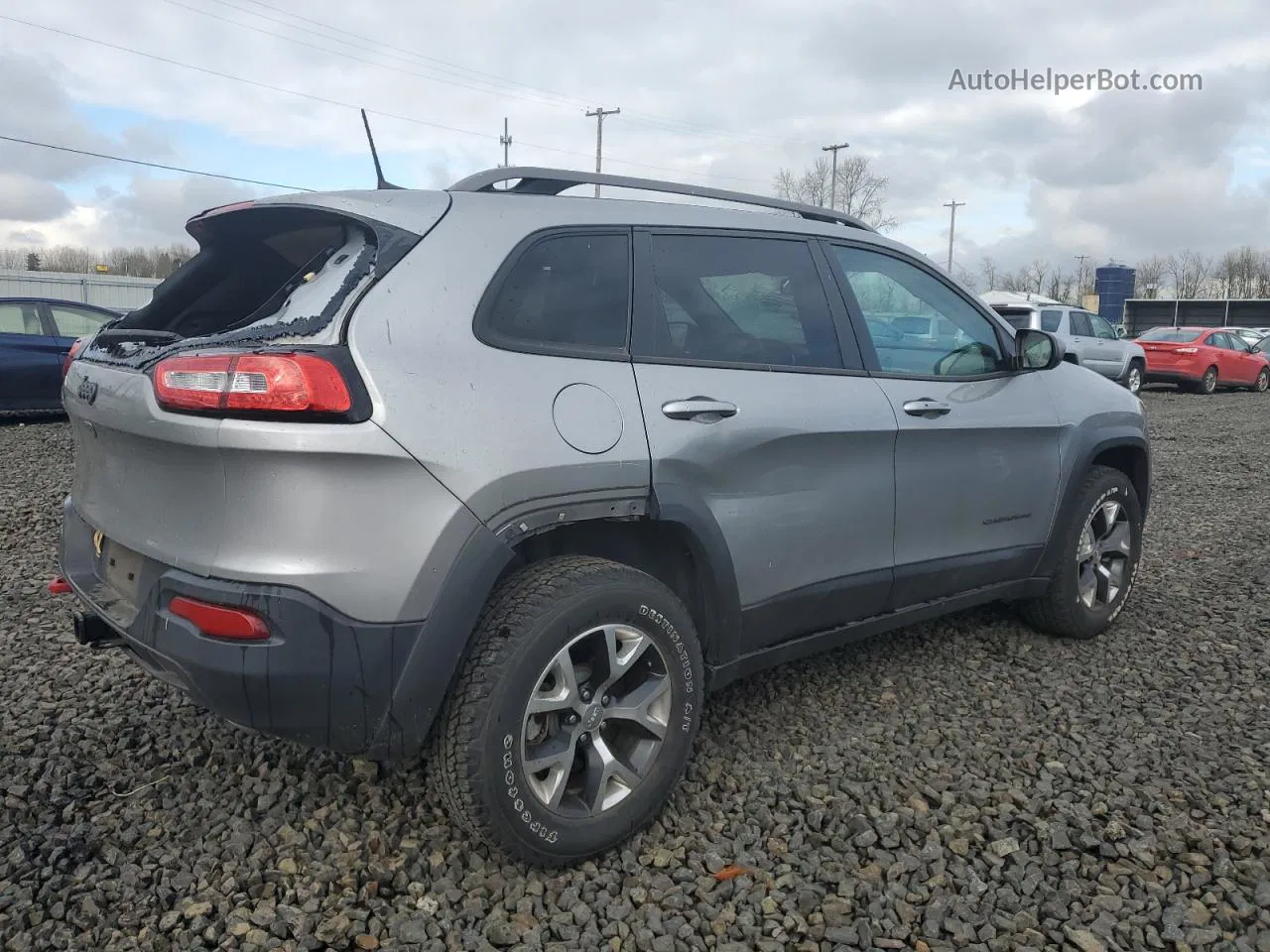 2016 Jeep Cherokee Trailhawk Silver vin: 1C4PJMBS1GW295912