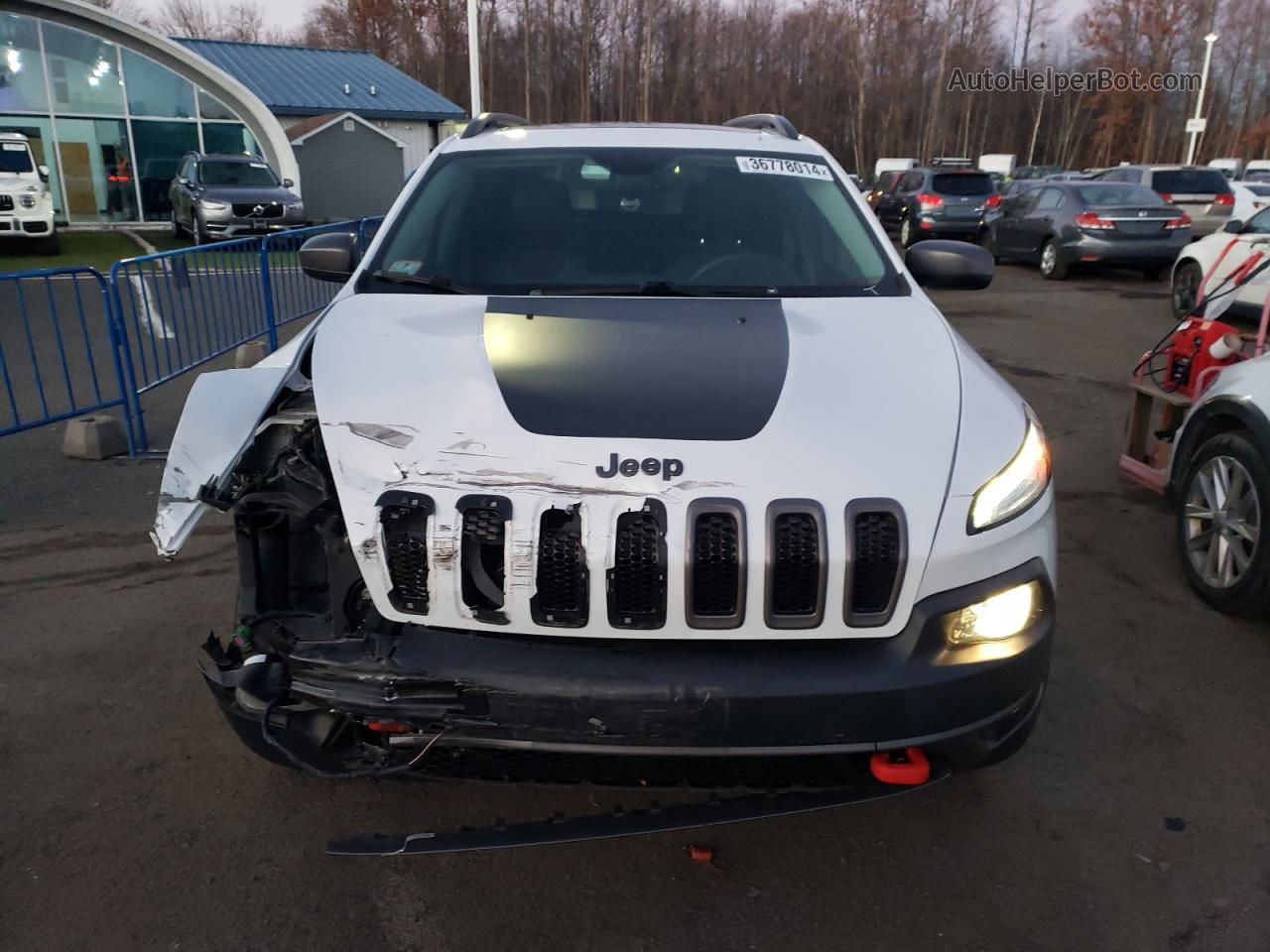 2016 Jeep Cherokee Trailhawk White vin: 1C4PJMBS1GW359401