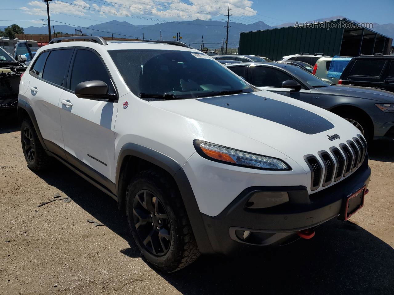 2015 Jeep Cherokee Trailhawk White vin: 1C4PJMBS2FW652299