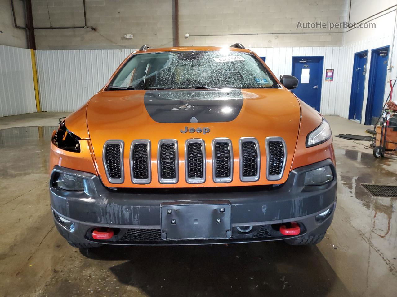 2015 Jeep Cherokee Trailhawk Orange vin: 1C4PJMBS3FW675140