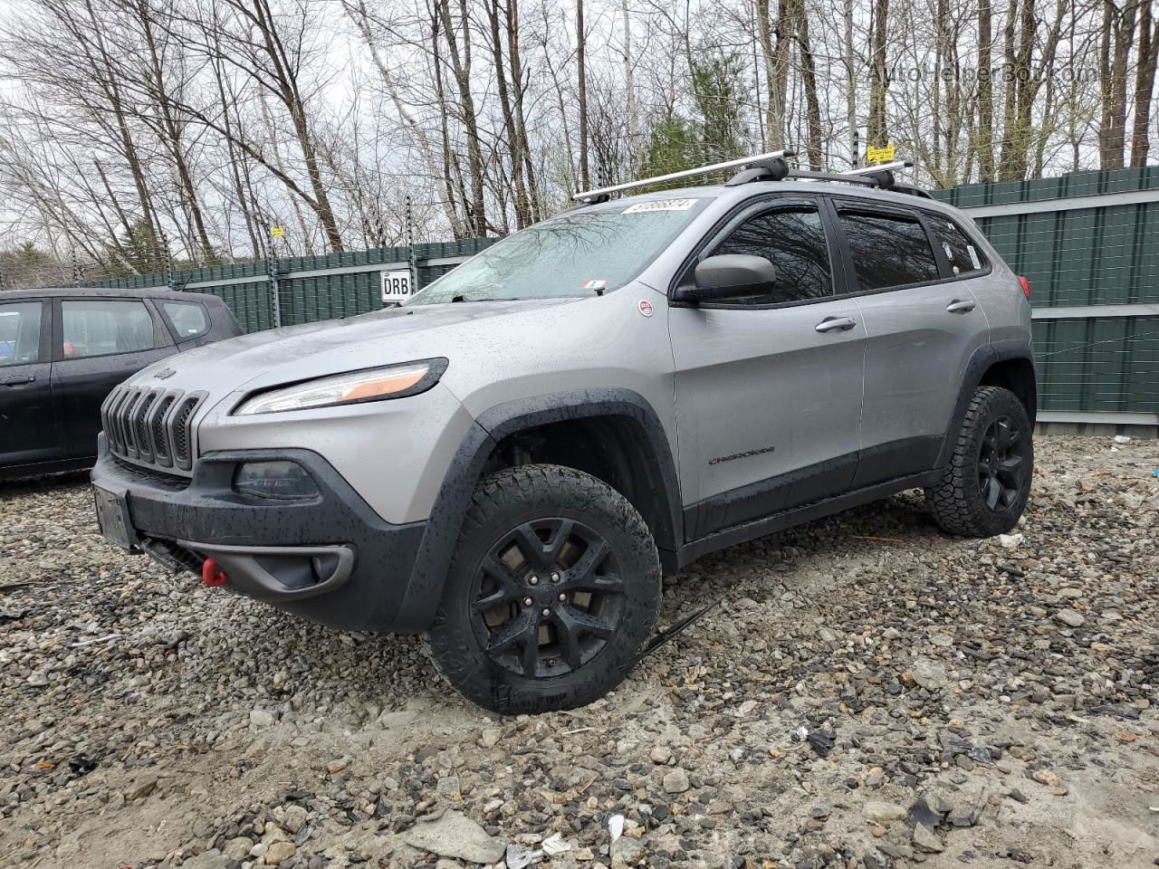 2015 Jeep Cherokee Trailhawk Silver vin: 1C4PJMBS7FW625843