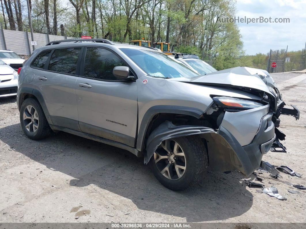 2015 Jeep Cherokee Trailhawk Silver vin: 1C4PJMBS9FW676616