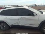 2019 Jeep Cherokee Trailhawk 4x4 White vin: 1C4PJMBX0KD102035