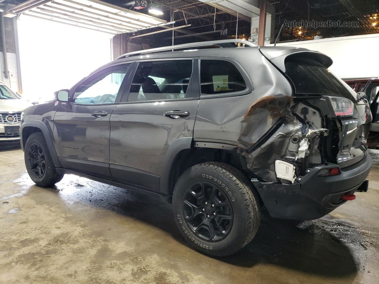 2019 Jeep Cherokee Trailhawk Gray vin: 1C4PJMBX0KD182646