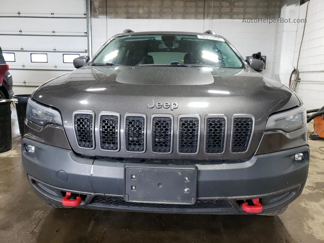 2019 Jeep Cherokee Trailhawk Gray vin: 1C4PJMBX0KD182646