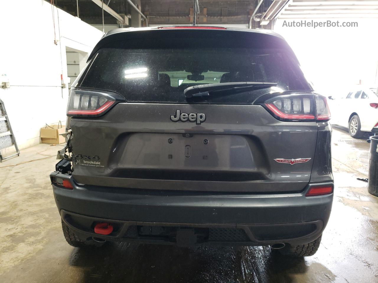 2019 Jeep Cherokee Trailhawk Gray vin: 1C4PJMBX0KD182646