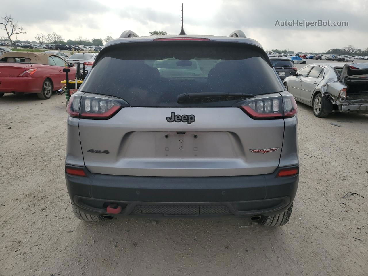 2019 Jeep Cherokee Trailhawk Silver vin: 1C4PJMBX1KD159246