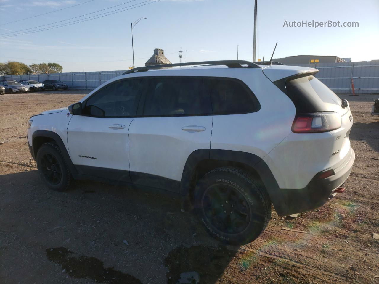 2021 Jeep Cherokee Trailhawk White vin: 1C4PJMBX2MD209929