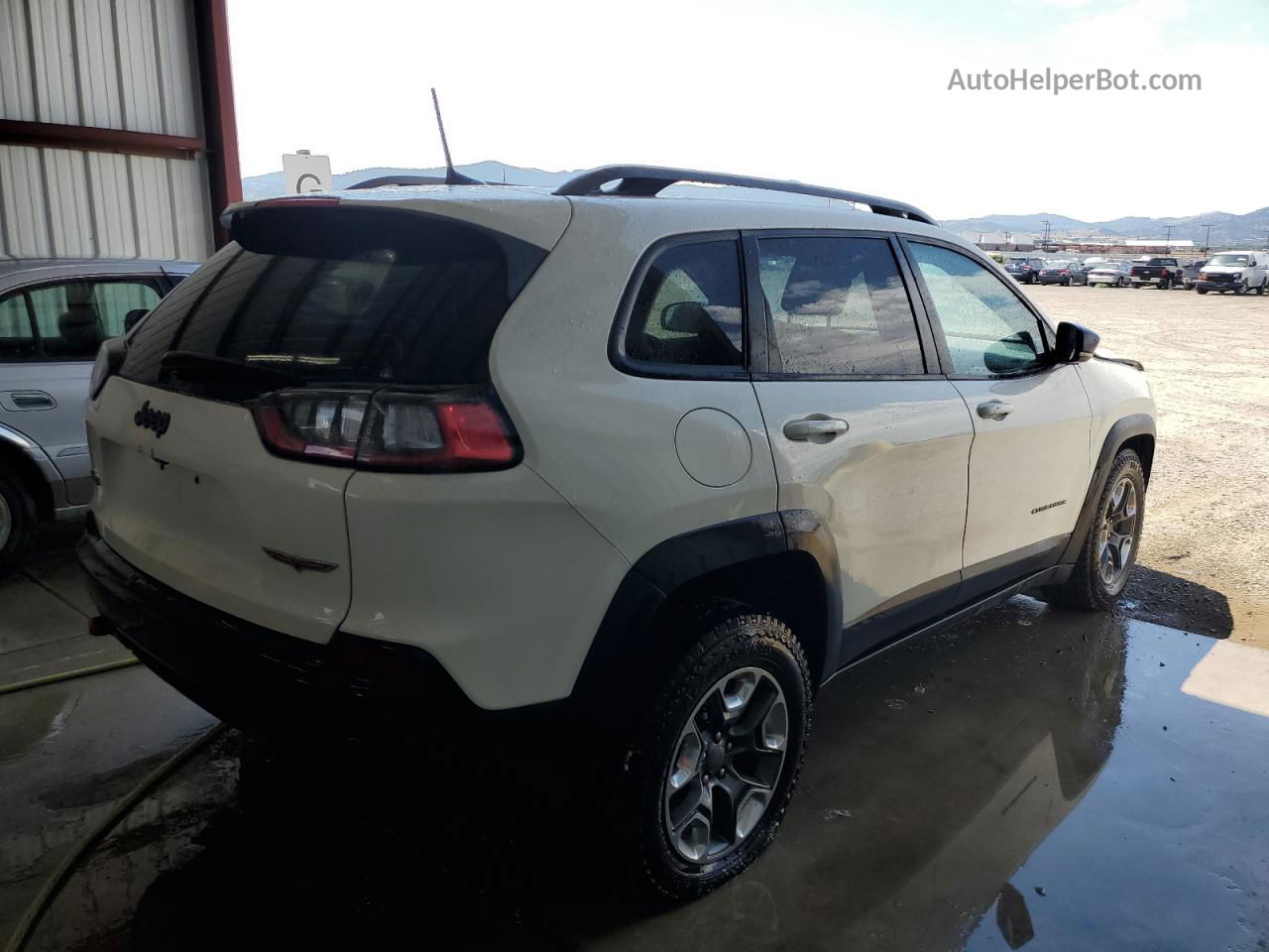 2019 Jeep Cherokee Trailhawk White vin: 1C4PJMBX5KD198146