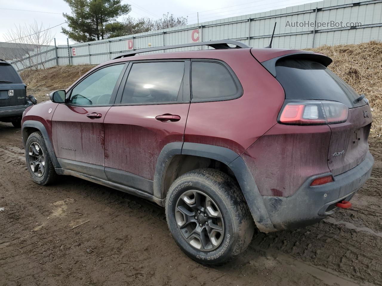 2019 Jeep Cherokee Trailhawk Burgundy vin: 1C4PJMBX6KD254238