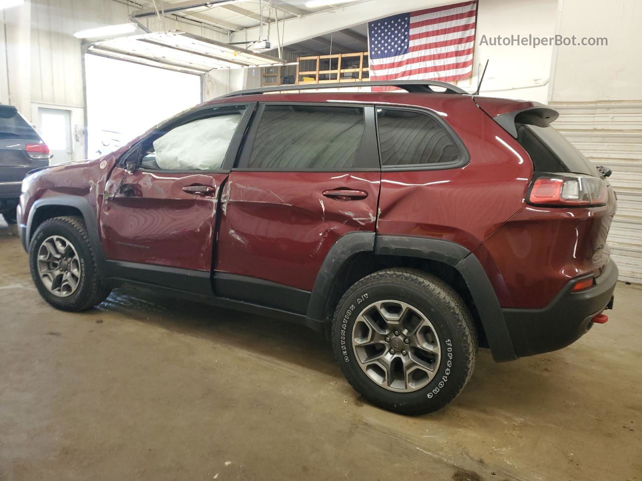 2021 Jeep Cherokee Trailhawk Maroon vin: 1C4PJMBX6MD162873