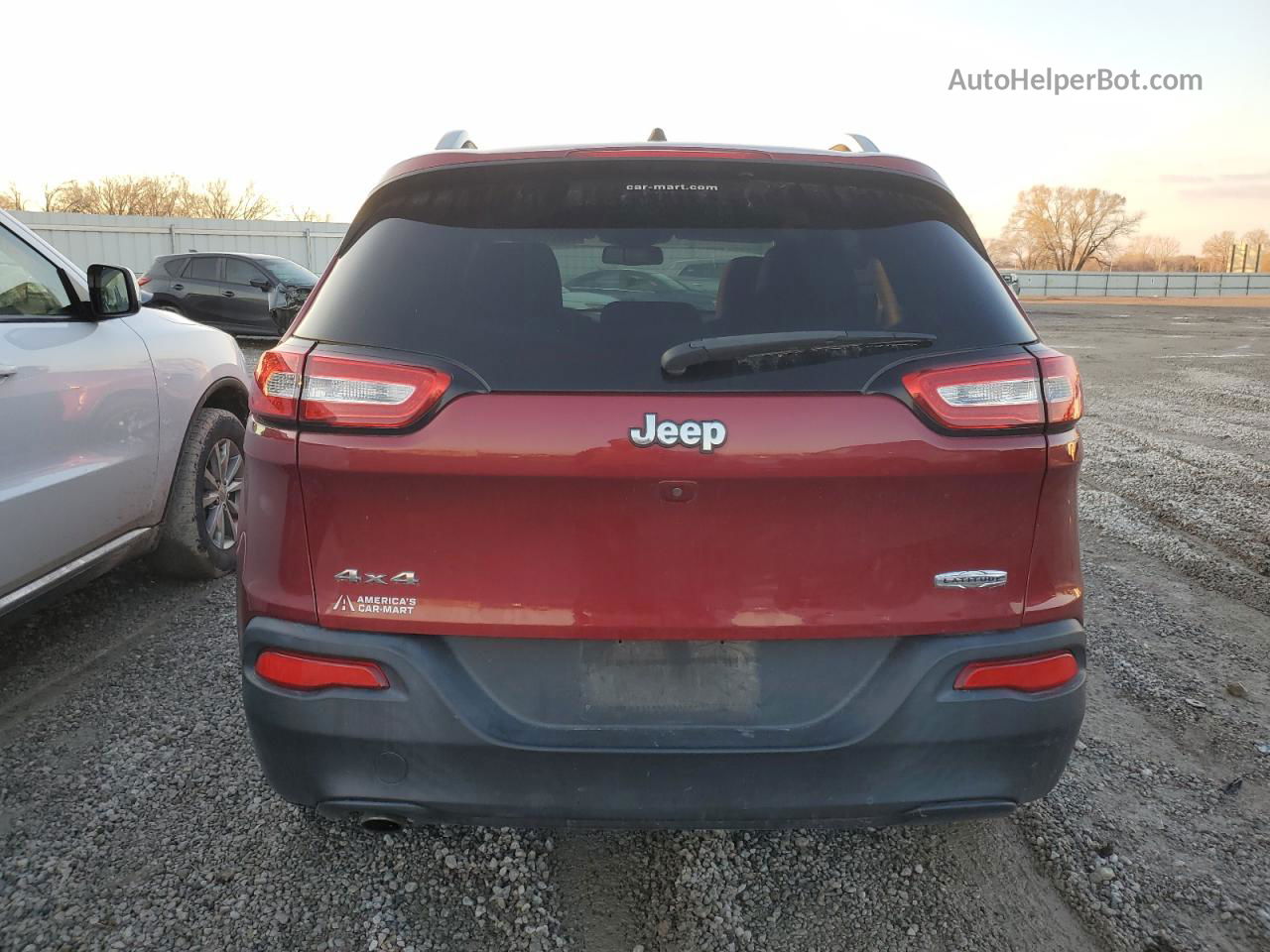 2016 Jeep Cherokee Latitude Maroon vin: 1C4PJMCB0GW187232