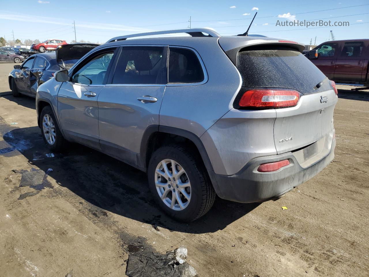 2015 Jeep Cherokee Latitude Silver vin: 1C4PJMCB1FW691920