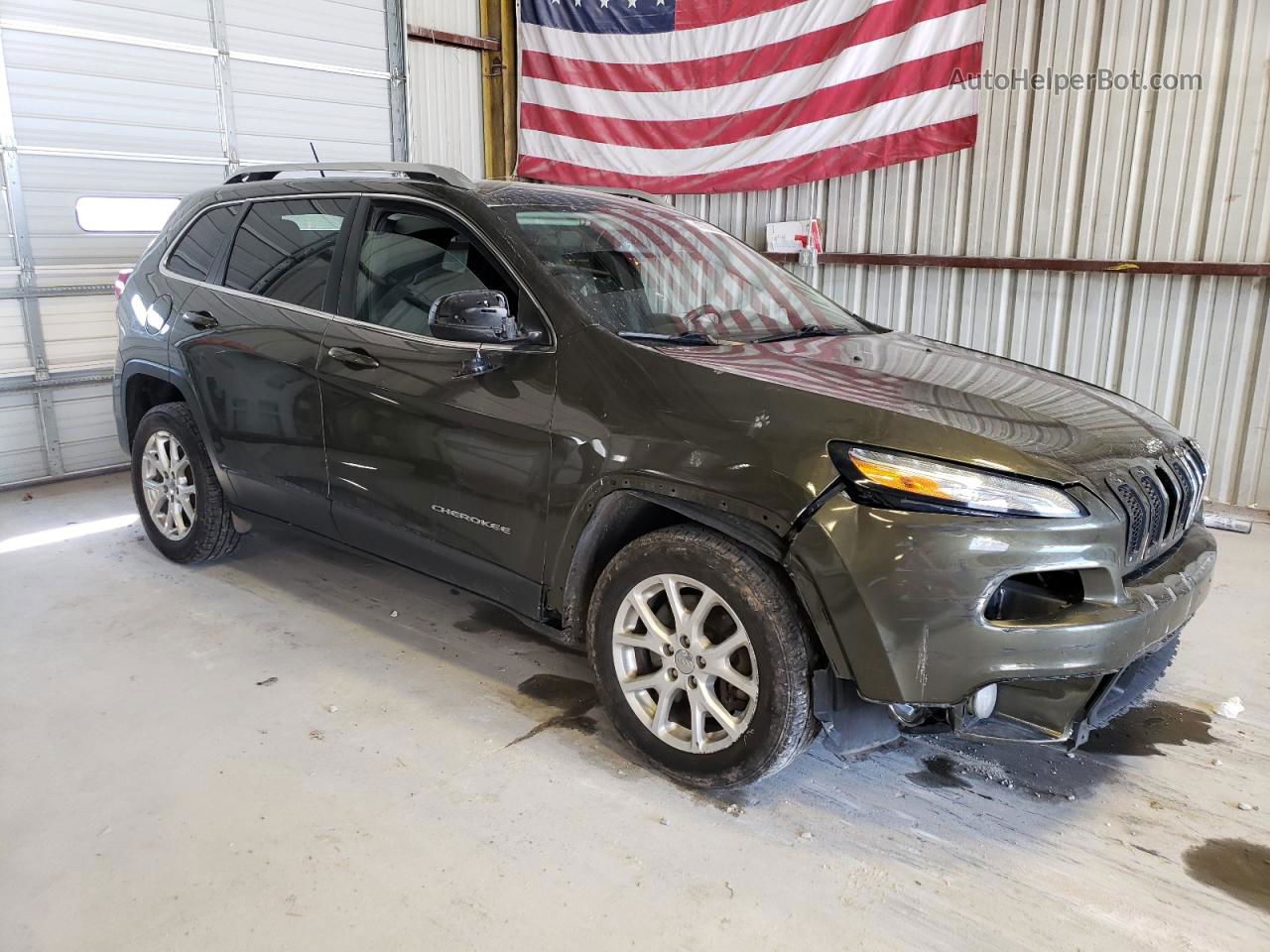 2015 Jeep Cherokee Latitude Green vin: 1C4PJMCB1FW734071